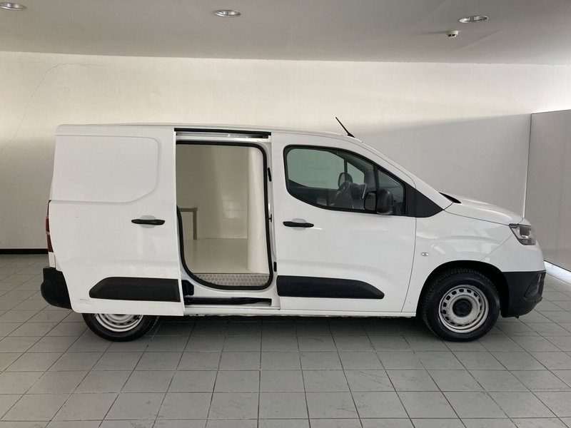 Toyota Proace City Furgone usata a Barletta-Andria-Trani (5)