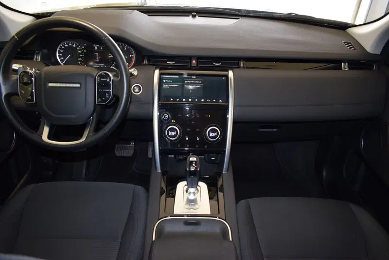 Land Rover Discovery Sport usata a Cuneo (4)