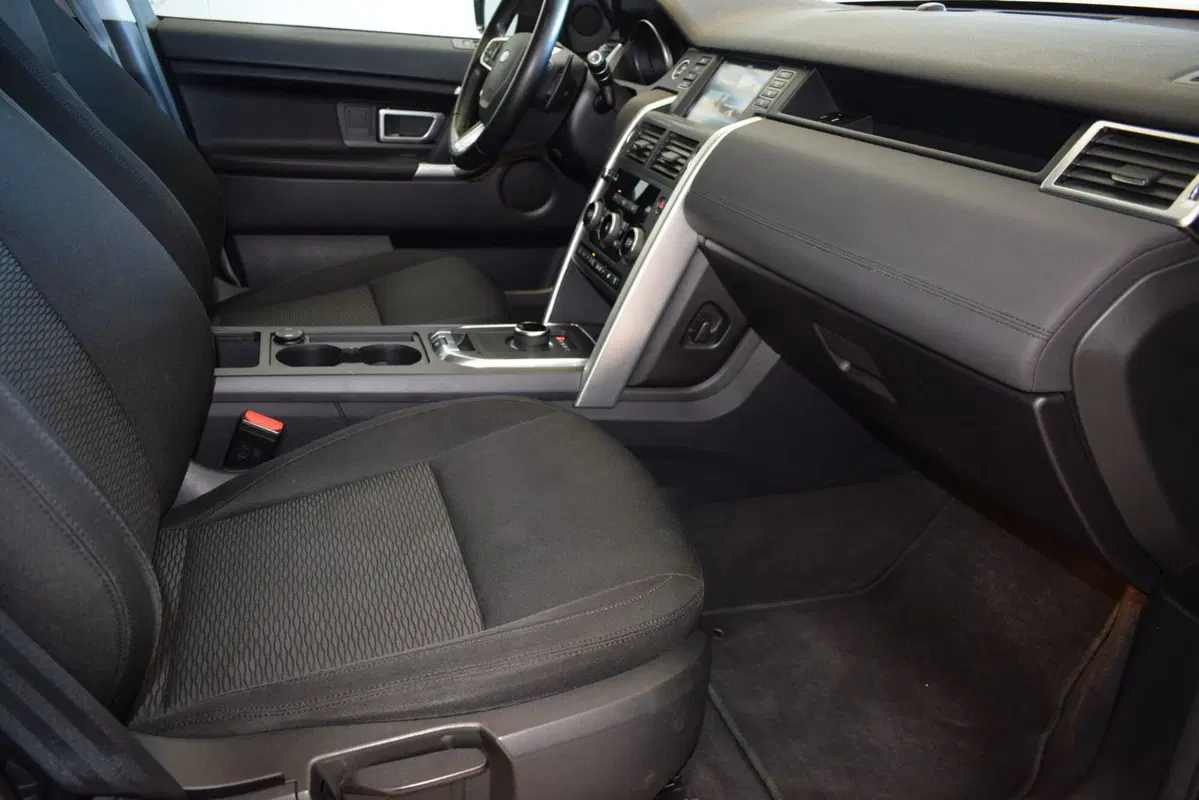 Land Rover Discovery Sport usata a Cuneo (3)