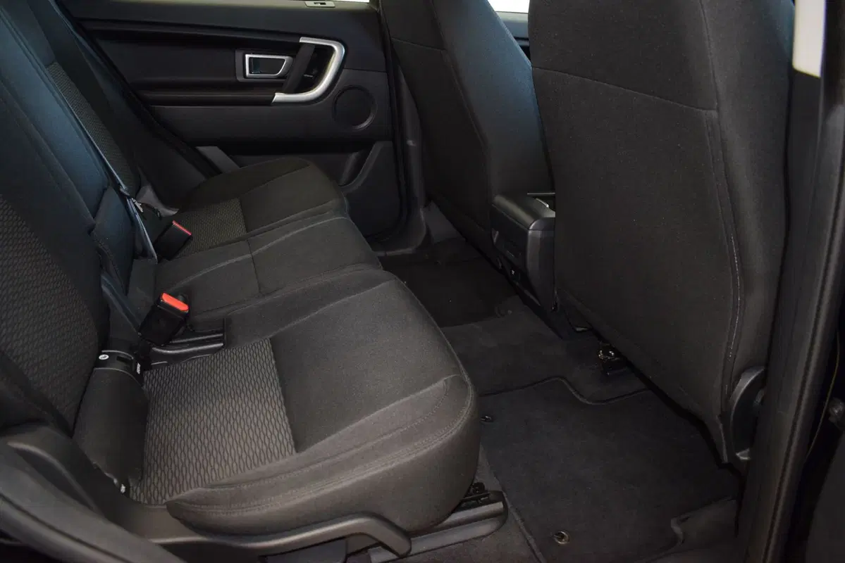Land Rover Discovery Sport usata a Cuneo (5)