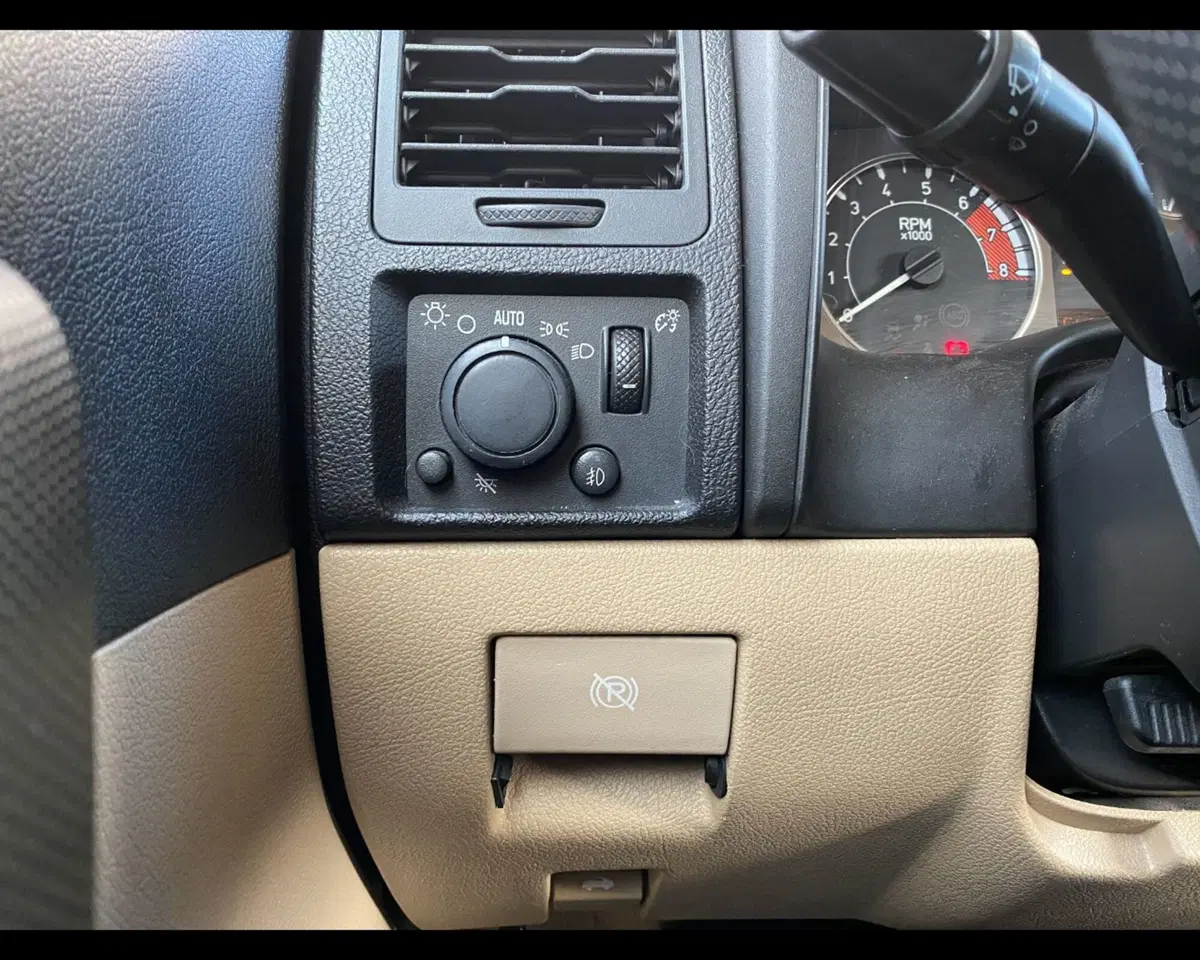 Hummer H3 usata a Torino (14)