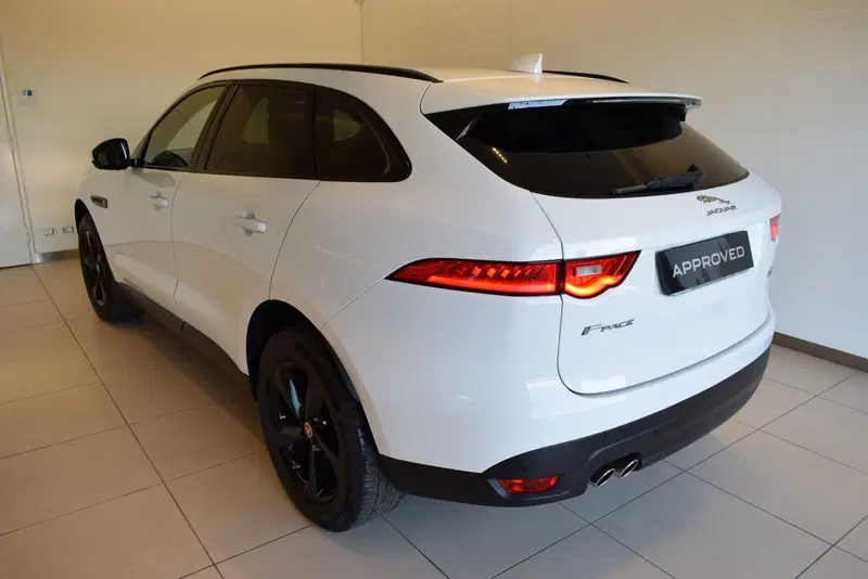 Jaguar F-Pace usata a Cuneo (2)