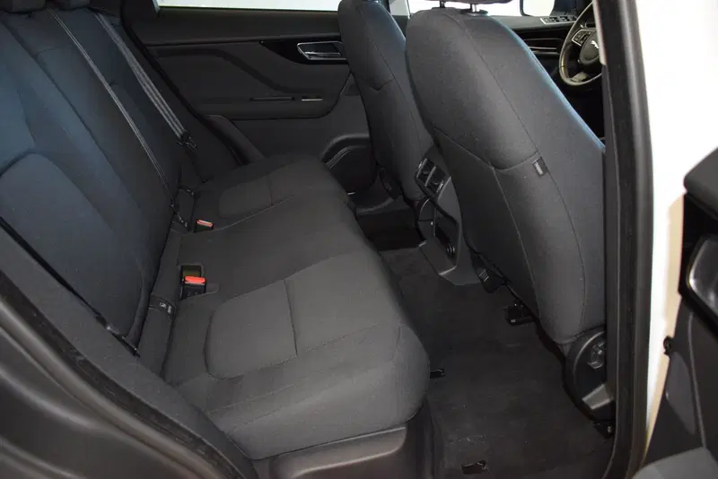 Jaguar F-Pace usata a Cuneo (5)