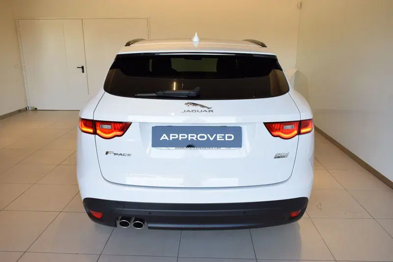 Jaguar F-Pace usata a Cuneo (7)