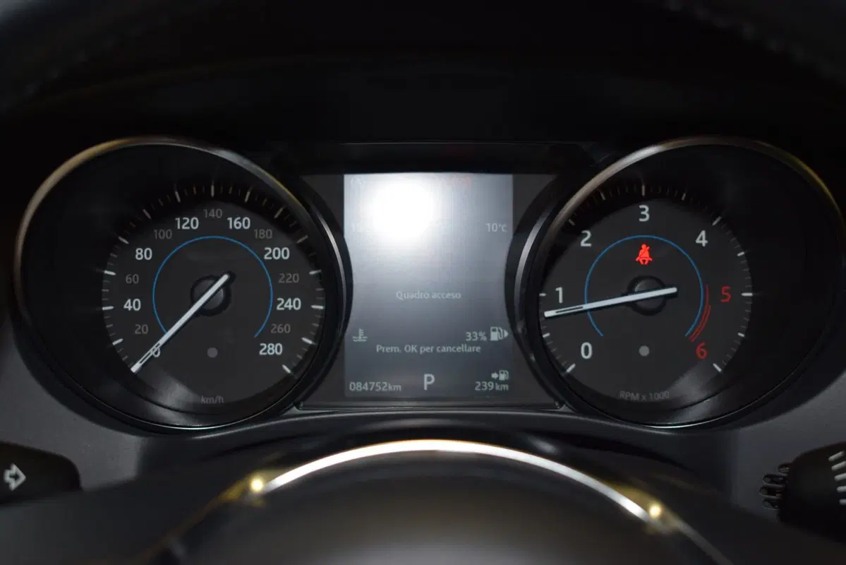 Jaguar F-Pace usata a Cuneo (10)