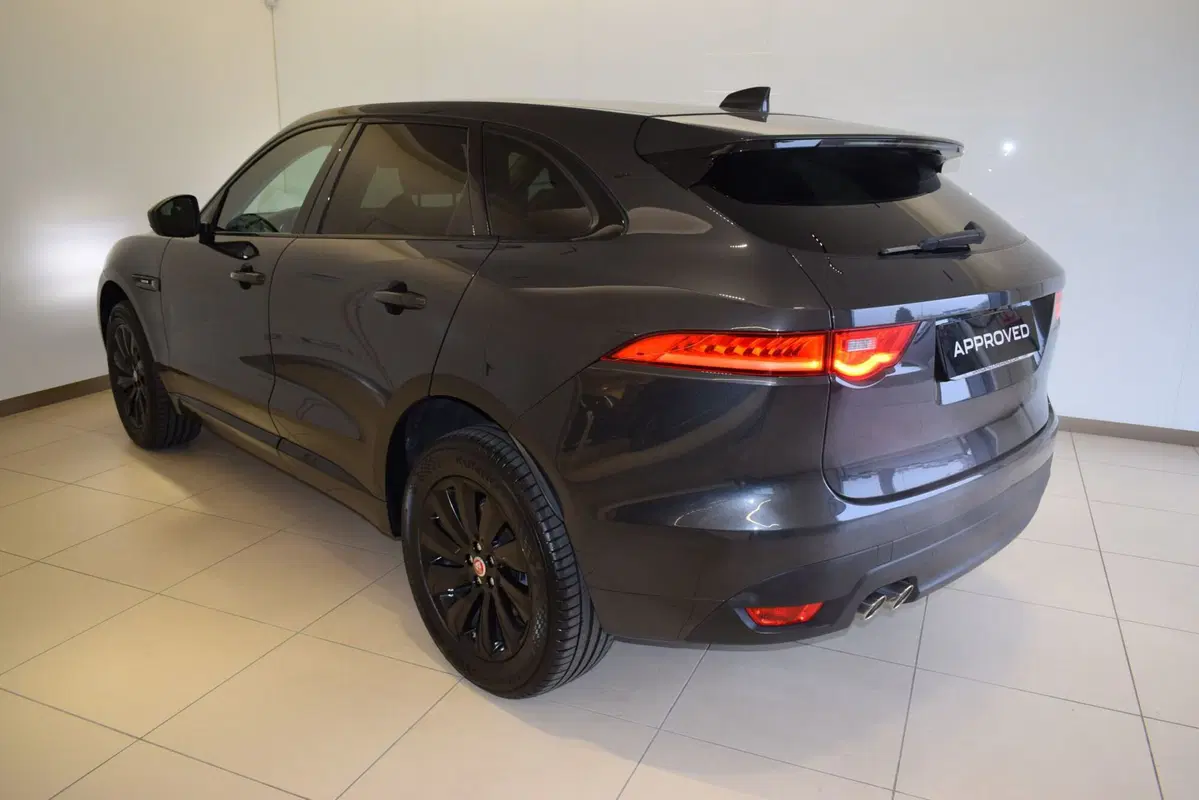Jaguar F-Pace usata a Cuneo (2)