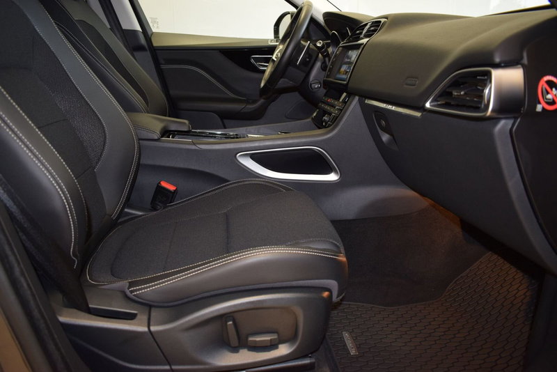 Jaguar F-Pace usata a Cuneo (3)