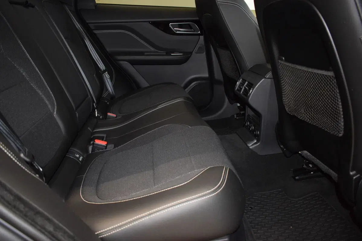 Jaguar F-Pace usata a Cuneo (5)