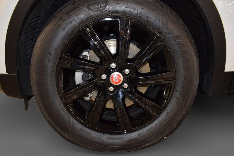 Jaguar E-Pace usata a Cuneo (9)