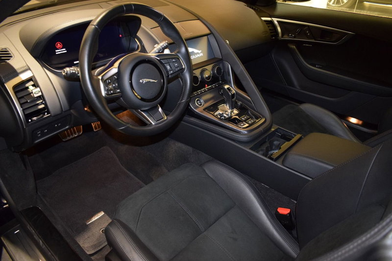 Jaguar F-Type Coupé usata a Cuneo (4)