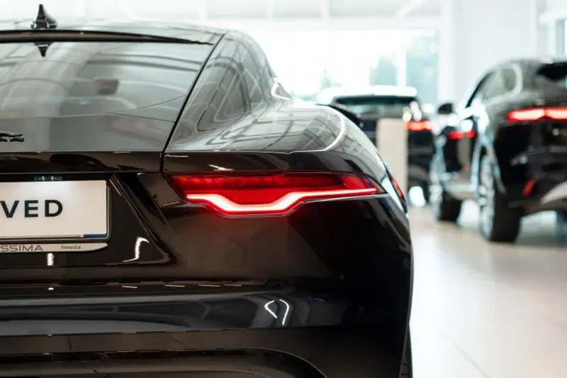 Jaguar F-Type Coupé usata a Cuneo (13)