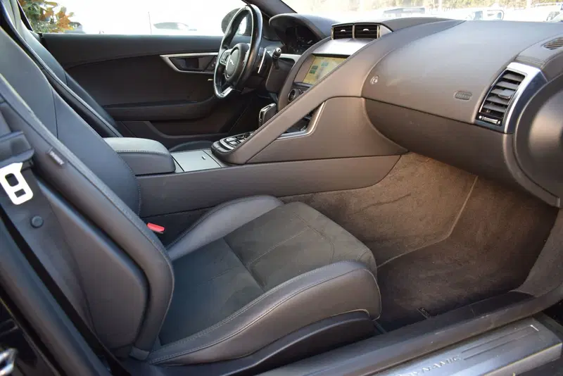 Jaguar F-Type Coupé usata a Cuneo (3)