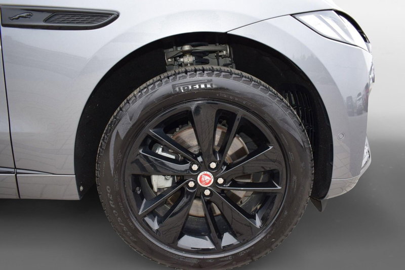 Jaguar F-Pace usata a Cuneo (9)