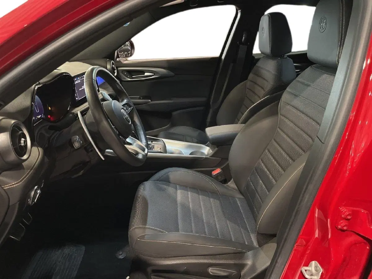 Alfa Romeo Tonale usata a Torino (10)