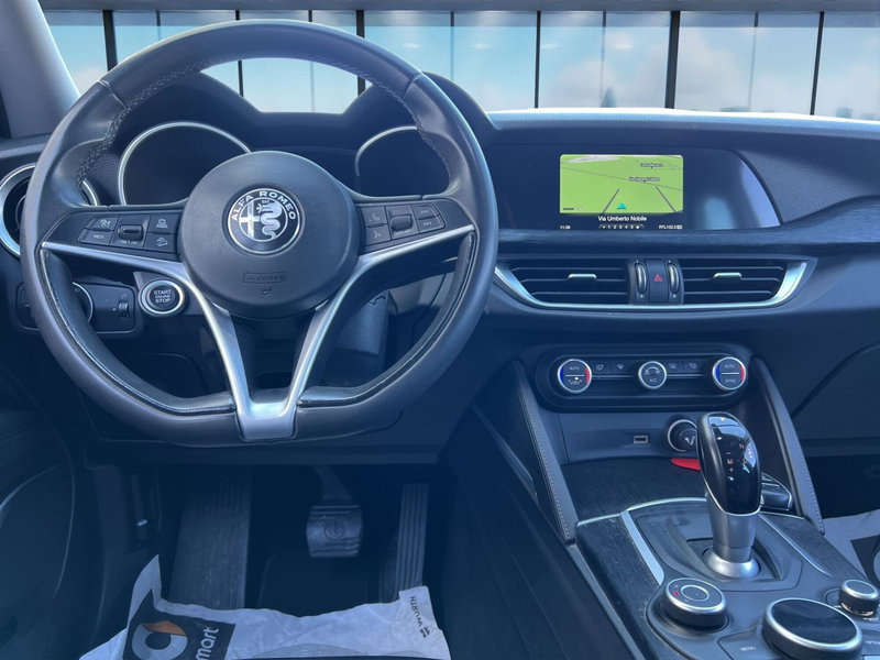 Alfa Romeo Stelvio usata a Cosenza (14)