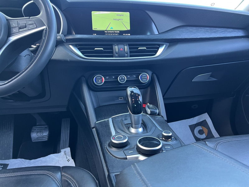 Alfa Romeo Stelvio usata a Cosenza (15)