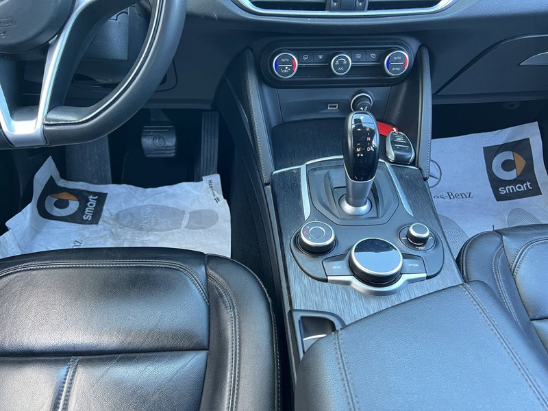 Alfa Romeo Stelvio usata a Cosenza (16)