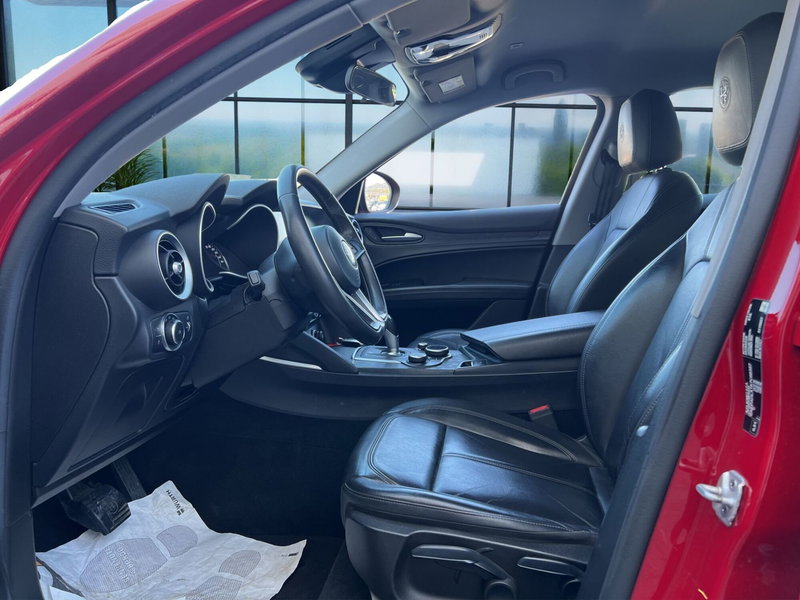 Alfa Romeo Stelvio usata a Cosenza (9)