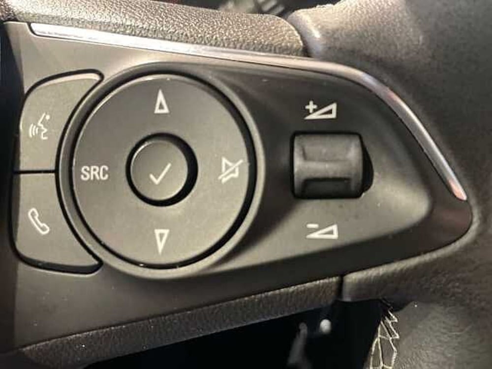 Opel Grandland X usata a Salerno (20)