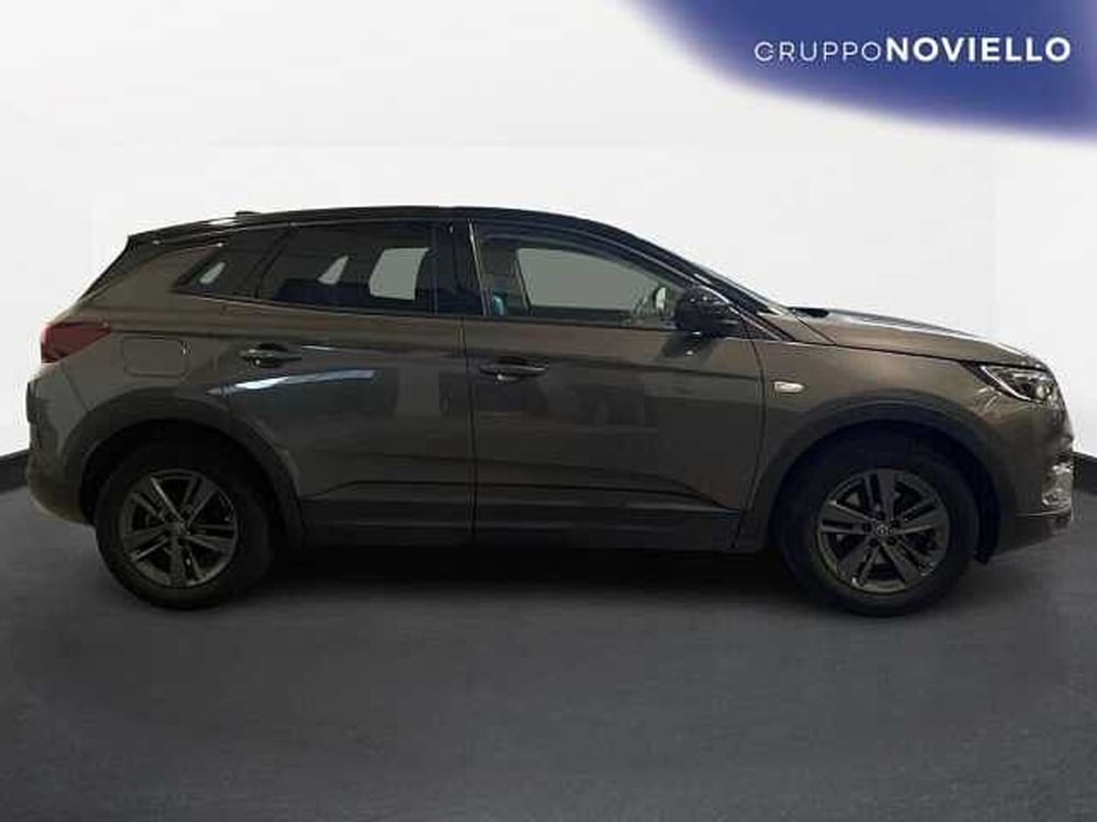 Opel Grandland X usata a Salerno (3)