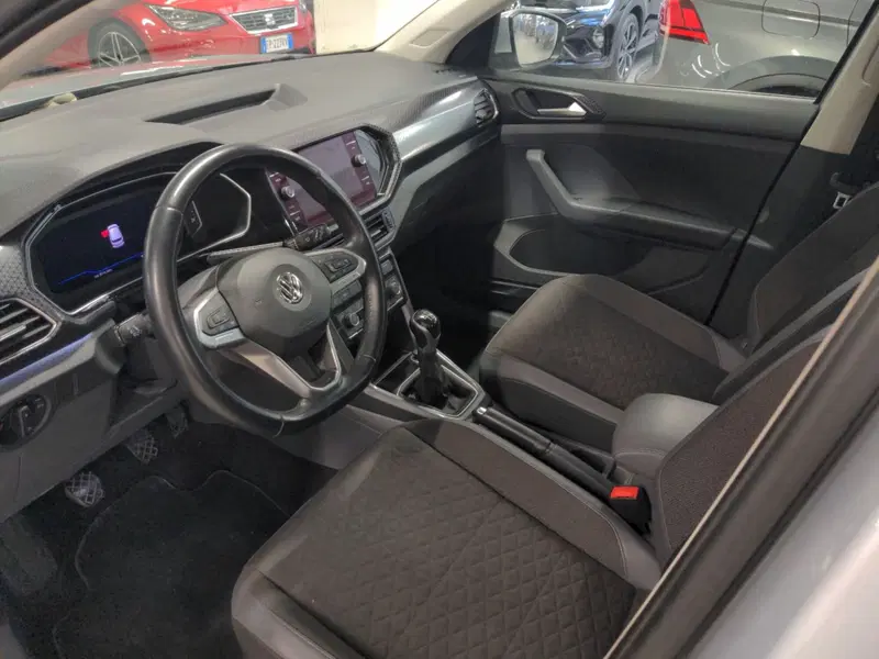 Volkswagen T-Cross usata a Genova (13)