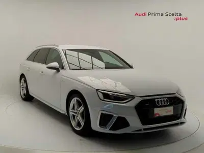 Audi A4 Avant 40 TDI quattro S tronic S line edition del 2024 usata a Pratola Serra