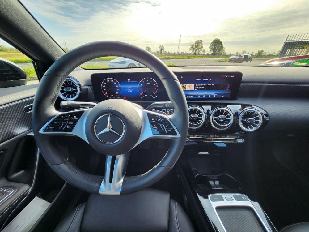 Mercedes-Benz Classe A Sedan usata a Milano (13)