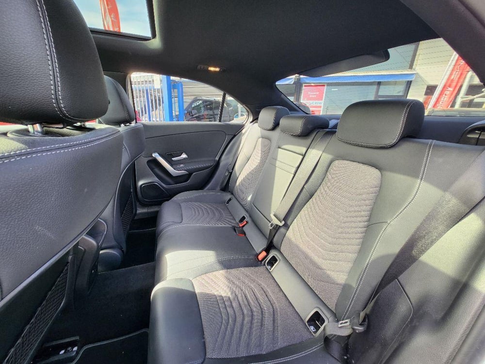 Mercedes-Benz Classe A Sedan usata a Milano (9)