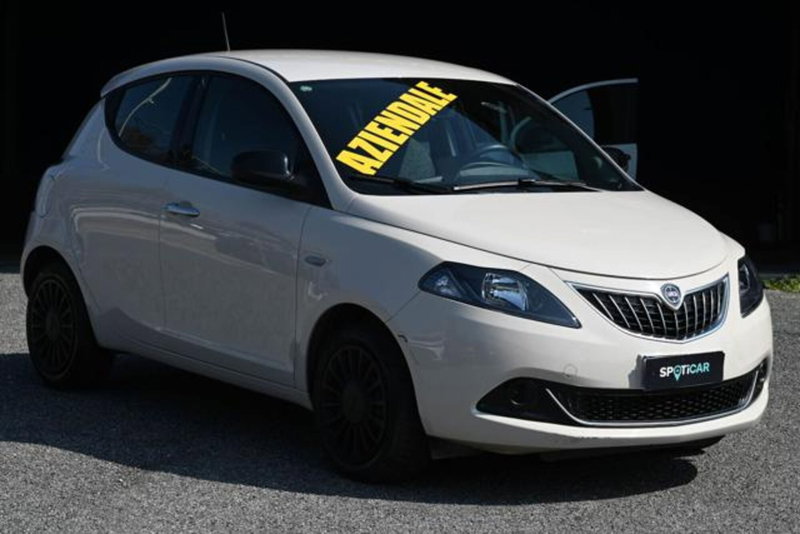 Lancia Ypsilon usata a Torino (3)