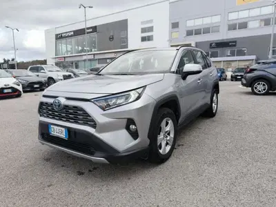 Toyota Rav4 HV (218CV) E-CVT 2WD Active del 2020 usata a Reggio Calabria