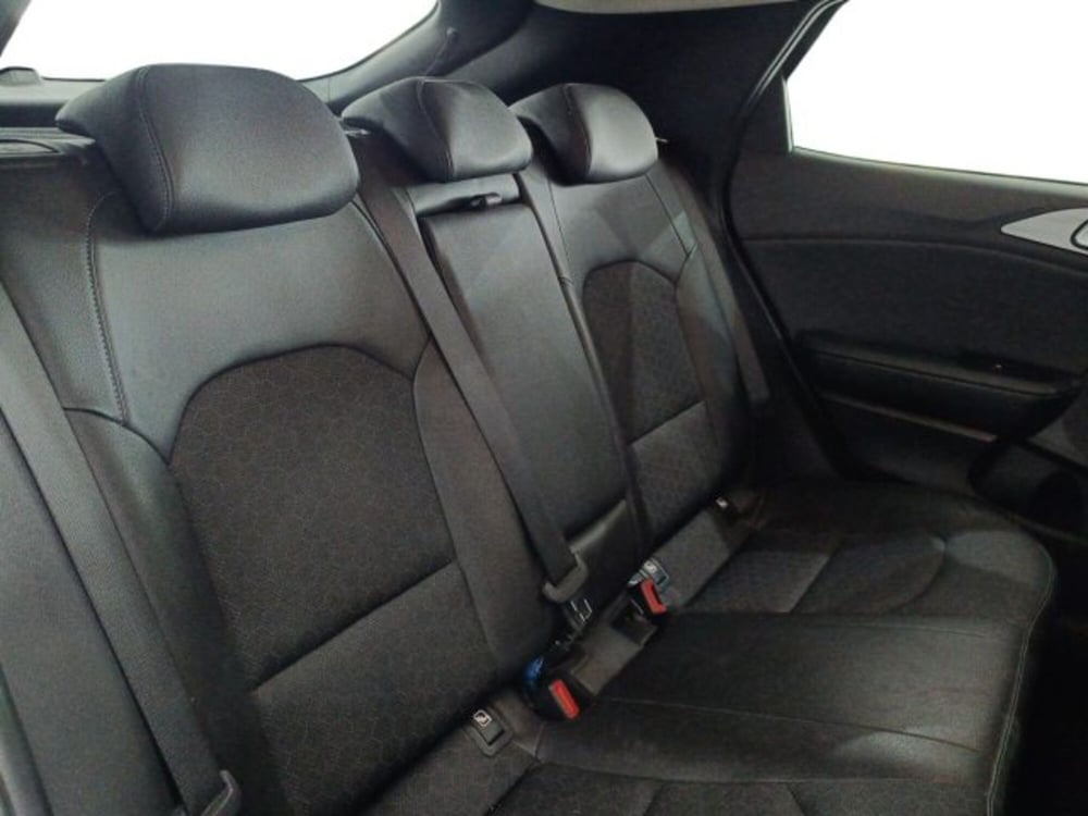 Kia XCeed usata a Catania (11)