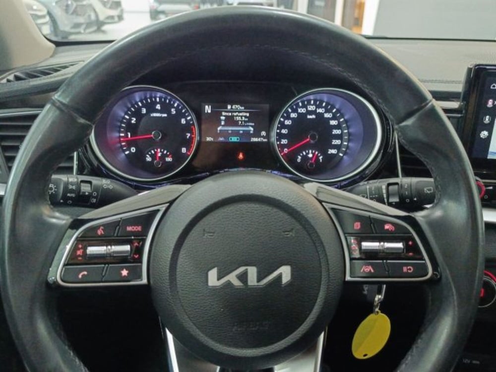 Kia XCeed usata a Catania (17)