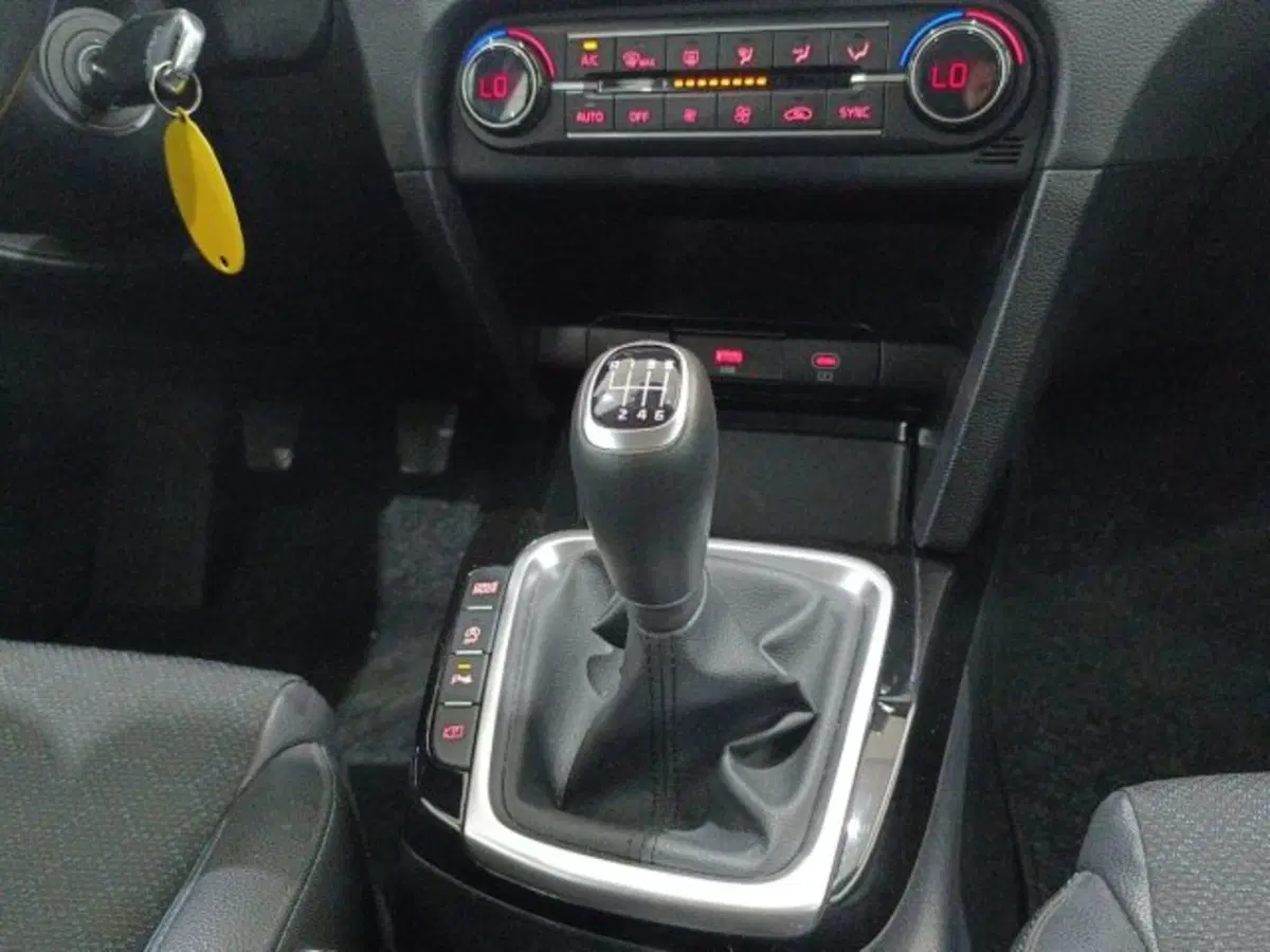 Kia XCeed usata a Catania (8)