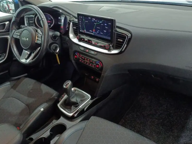Kia XCeed usata a Catania (9)
