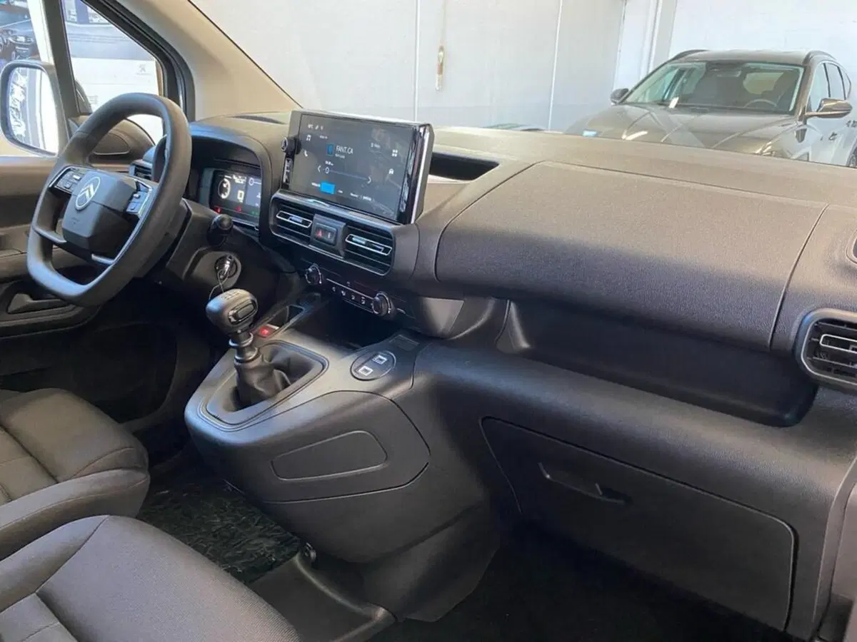 Citroen Berlingo Furgone nuova a Torino (11)