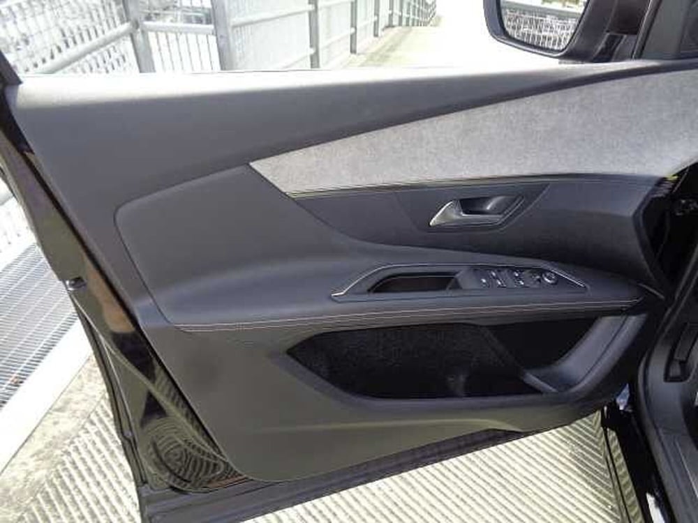 Peugeot 3008 usata a Treviso (7)