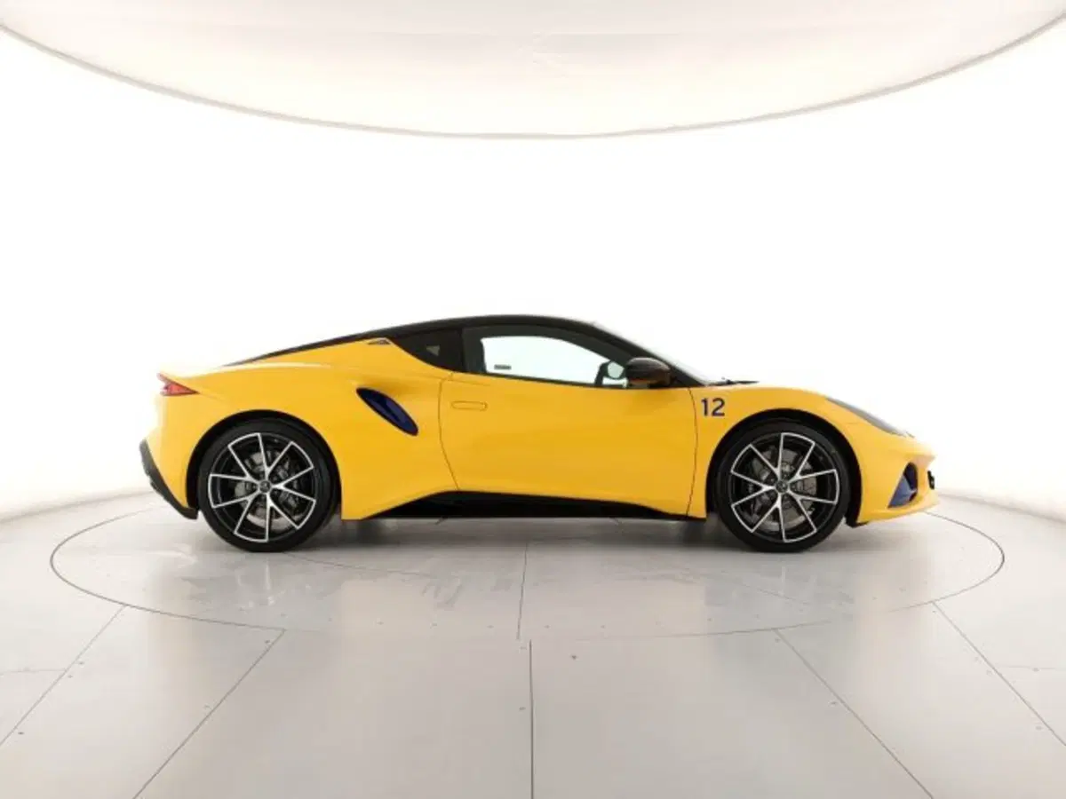 Lotus Emira usata a Modena (5)