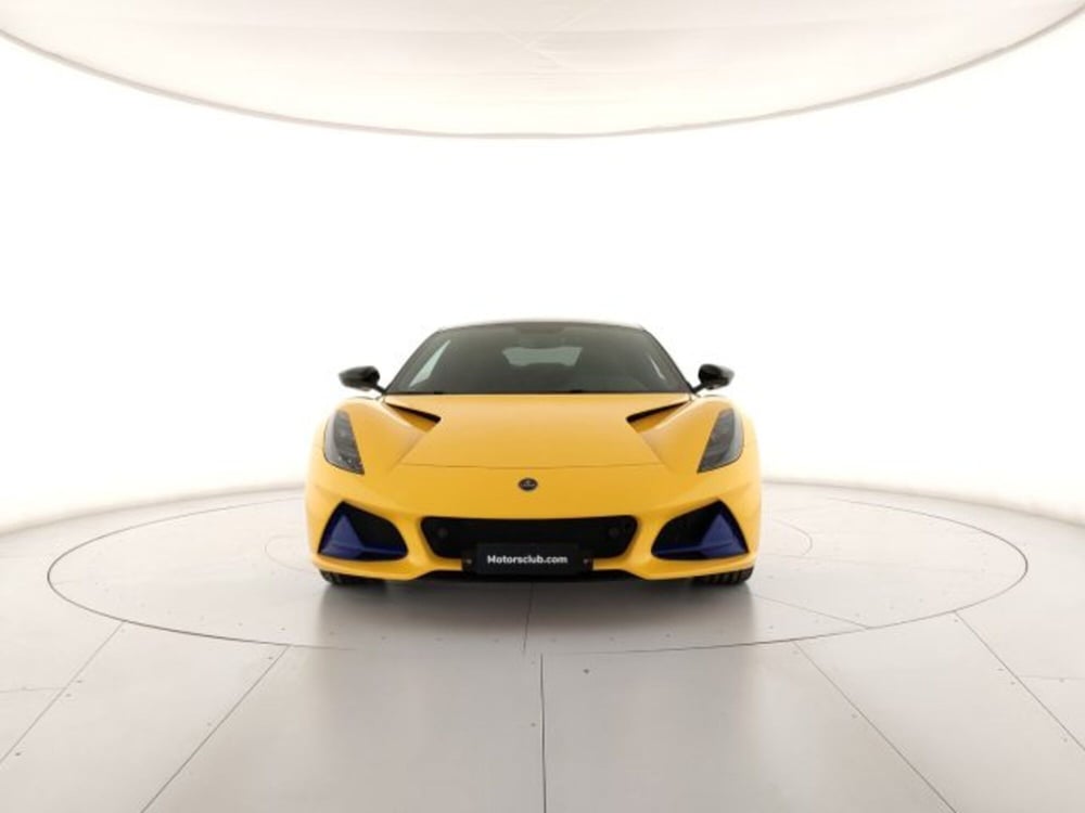 Lotus Emira nuova a Modena (9)