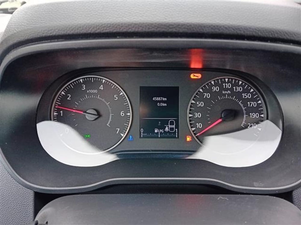 Dacia Duster usata a Firenze (15)