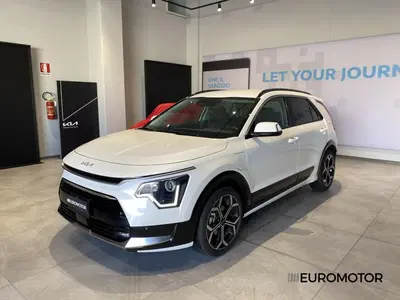 Kia Niro 1.6 GDi DCT PHEV Style nuova a Modugno