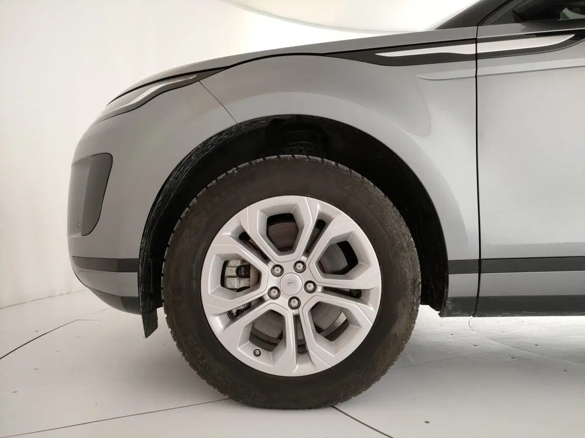Land Rover Range Rover Evoque usata a Roma (9)