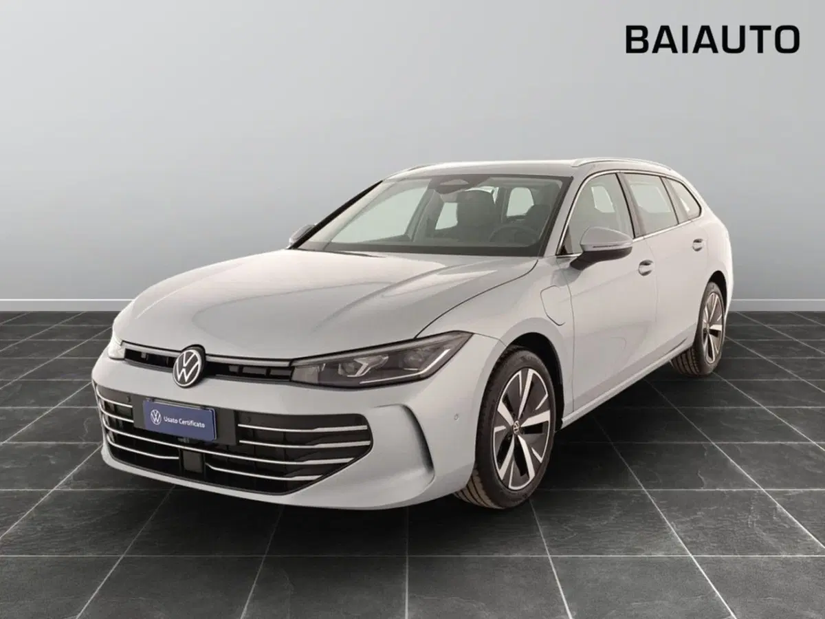 Volkswagen Passat nuova a Reggio Emilia