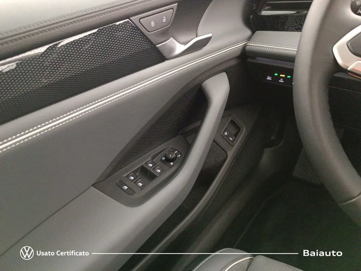 Volkswagen Passat nuova a Reggio Emilia (14)