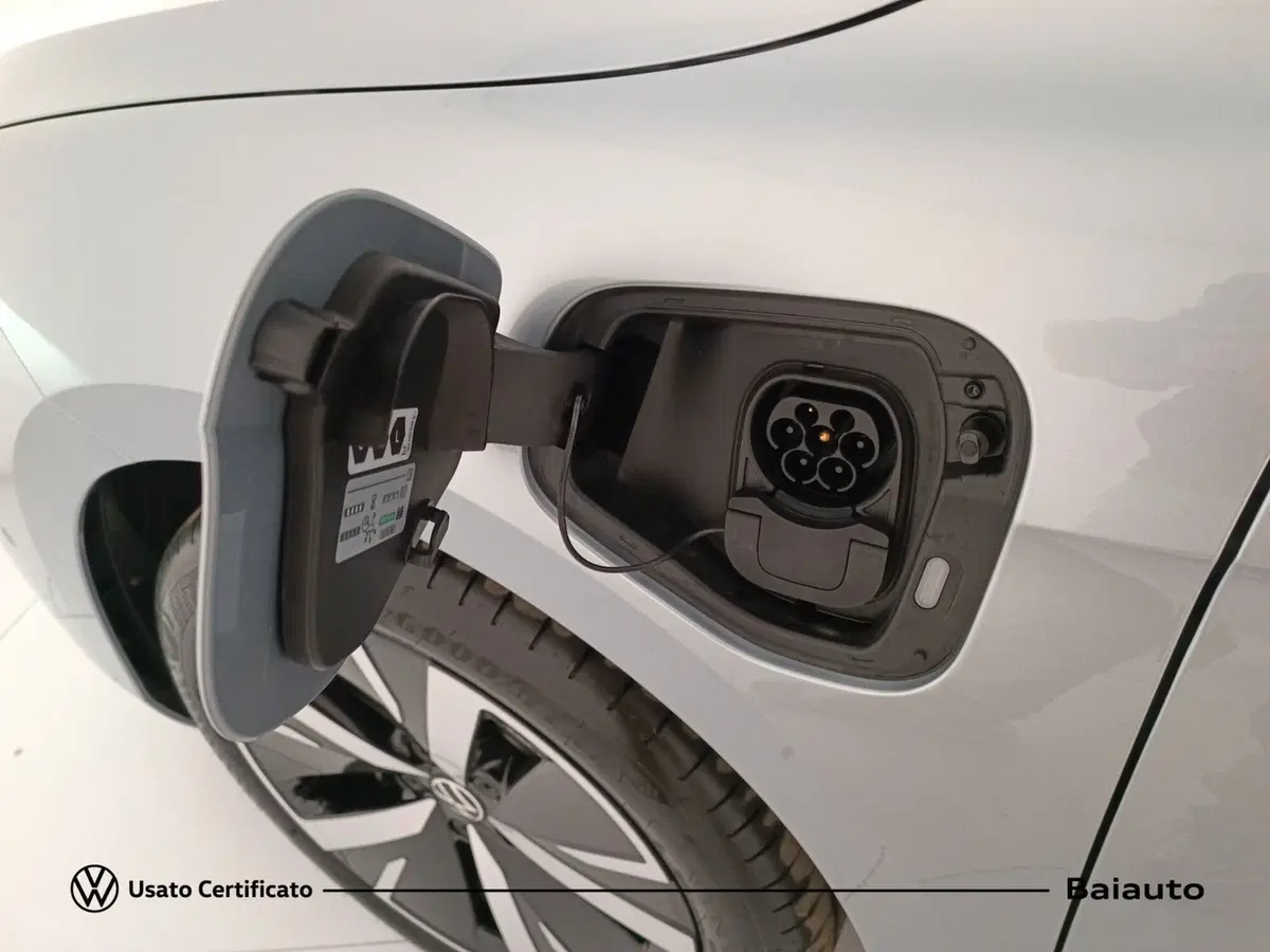 Volkswagen Passat nuova a Reggio Emilia (15)