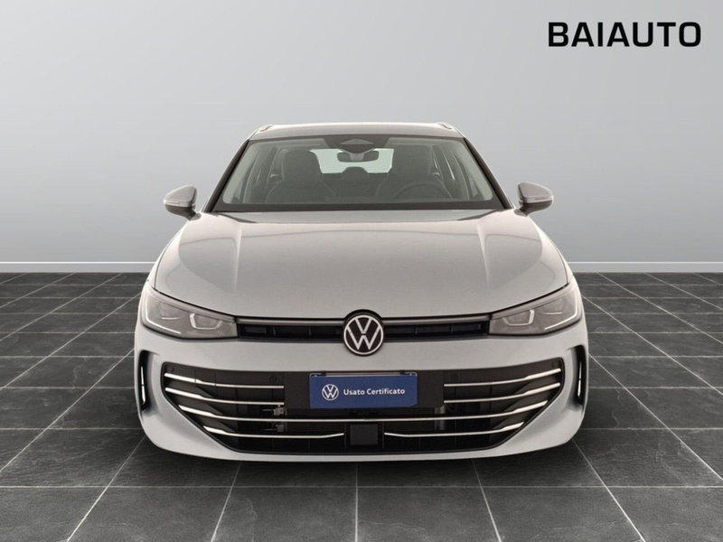 Volkswagen Passat nuova a Reggio Emilia (2)