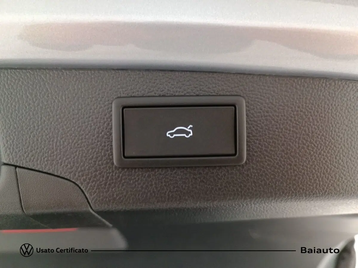 Volkswagen Passat nuova a Reggio Emilia (20)