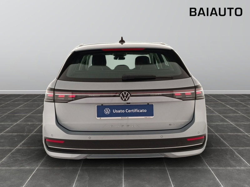 Volkswagen Passat nuova a Reggio Emilia (5)