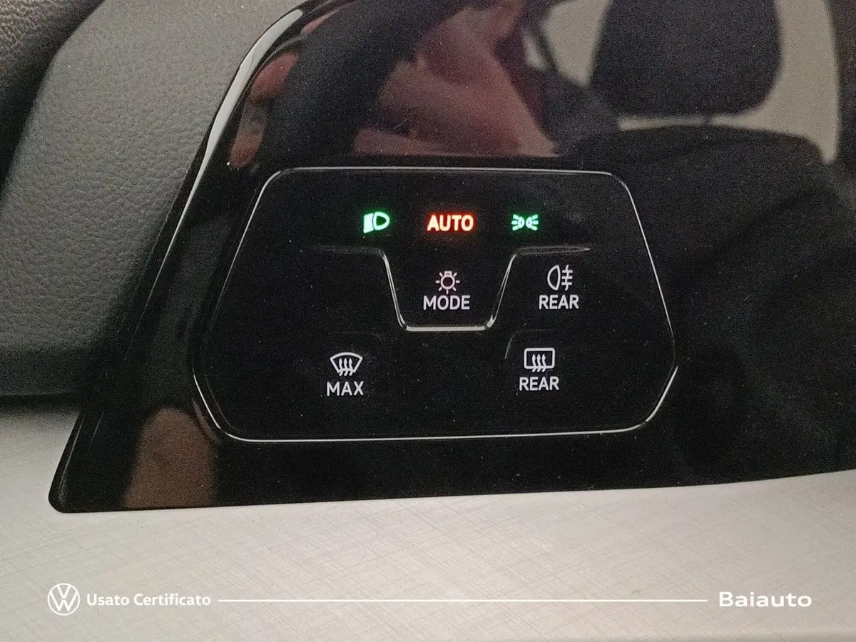 Volkswagen Golf Variant nuova a Reggio Emilia (16)