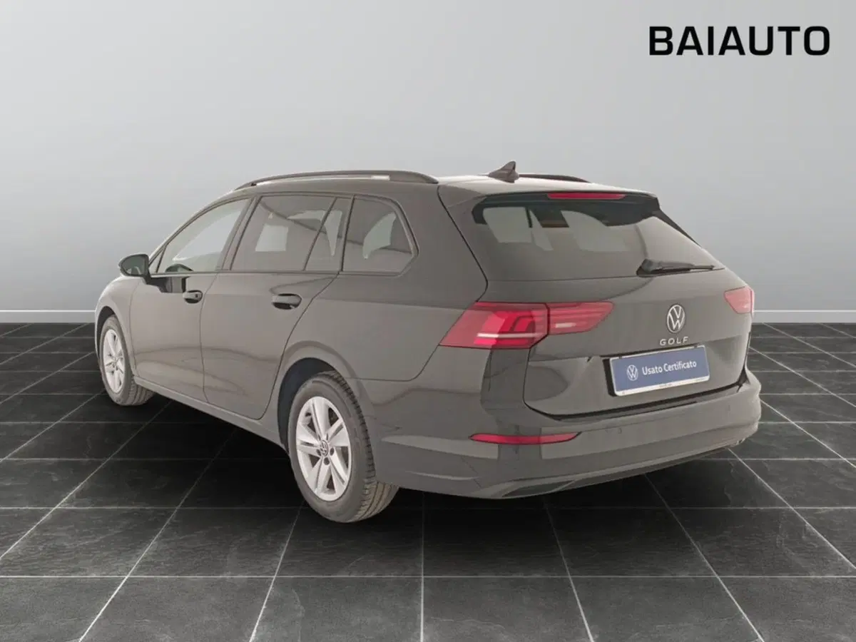 Volkswagen Golf Variant nuova a Reggio Emilia (4)