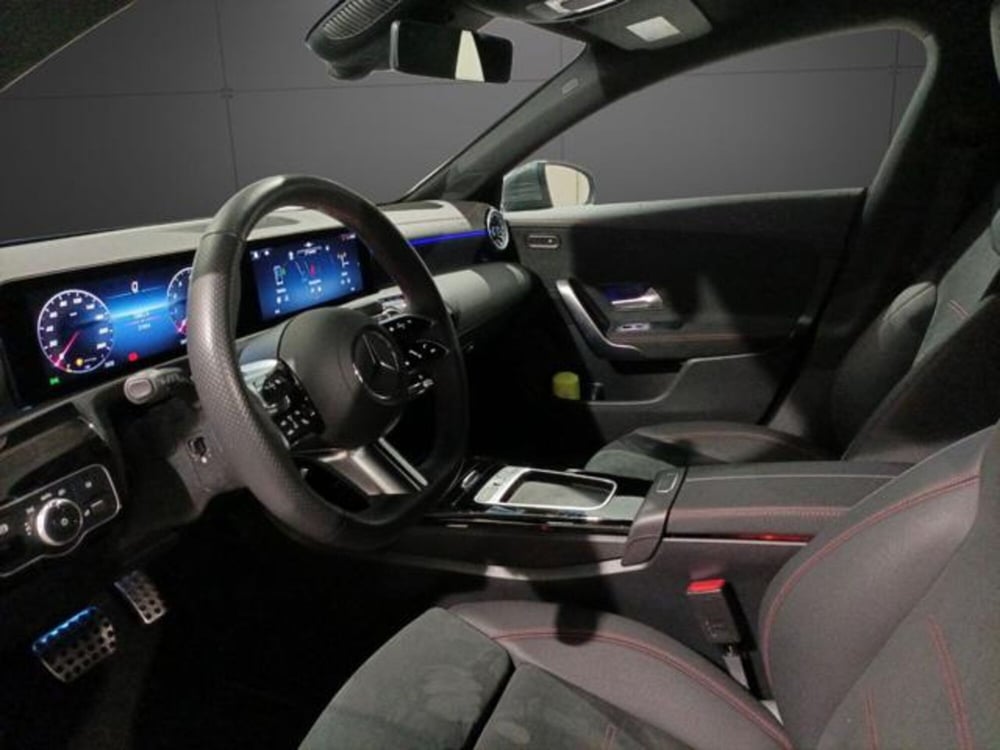 Mercedes-Benz CLA Shooting Brake usata a Milano (10)